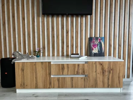 Тумба ТВ большая Парус, белый/вотан 